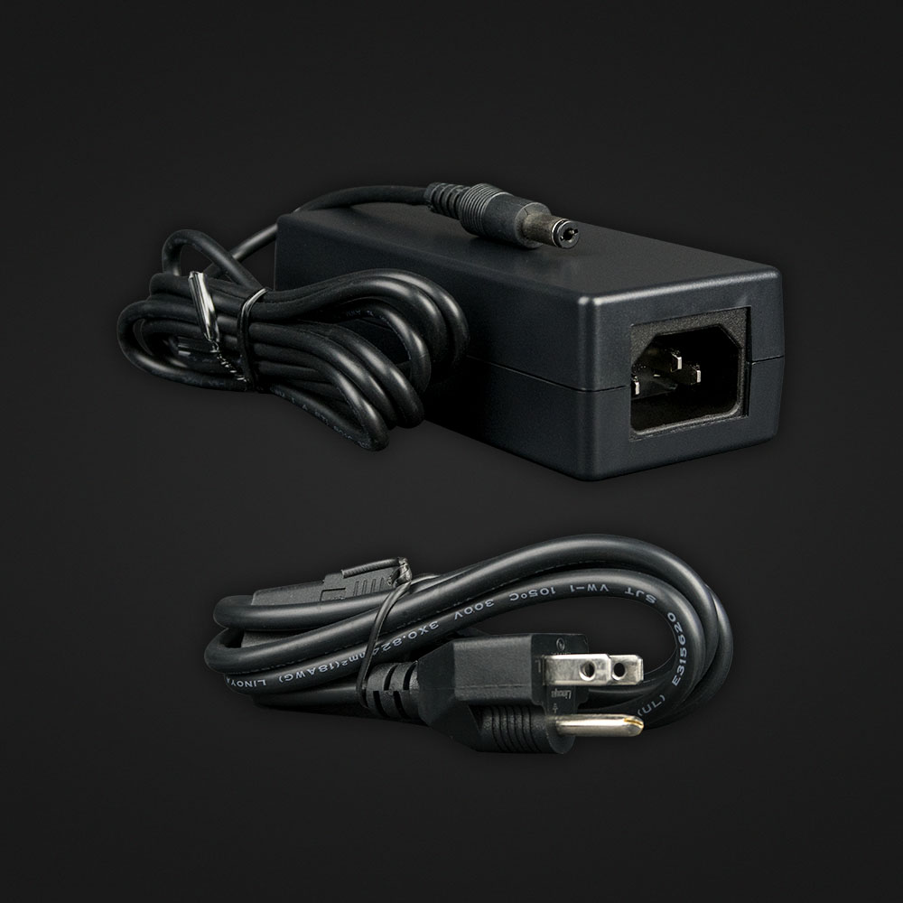 028D - AC110-240v - DC19v Power Adapter_US